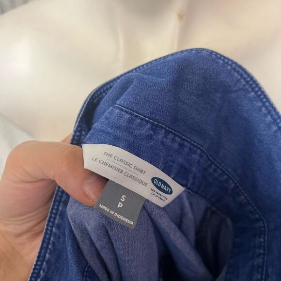 Blue top - Picture 2 of 5